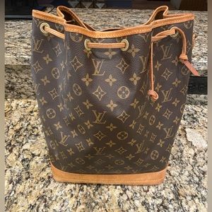 Louis Vuitton Bucket Bag